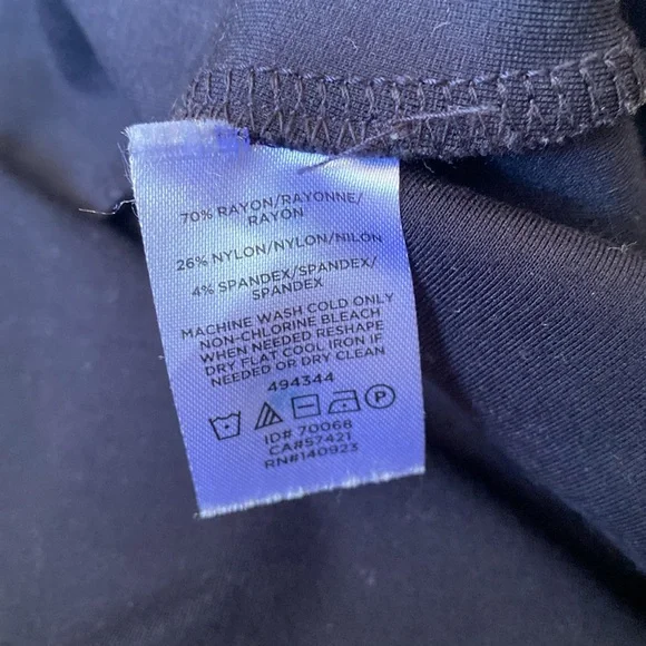 Loft size large tall navy skirt - Picture 4 of 4